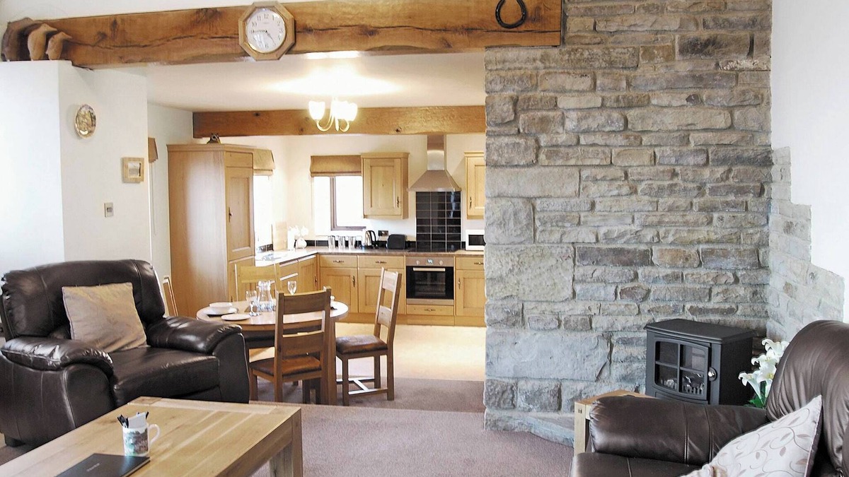 Sutton-in-Craven Cottage | Ground Floor: nOpen plan living space.