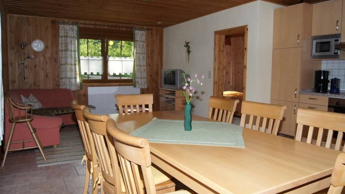 Nittenau Apartment | Ground floor 85 sqm apartment with 2 terraces - perfect for families