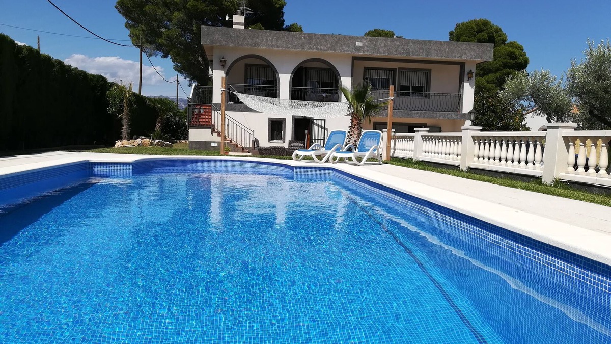 Les Tres Cales Apartment | Ground floor apartment in Villa, 2 p, 3 km from the beach