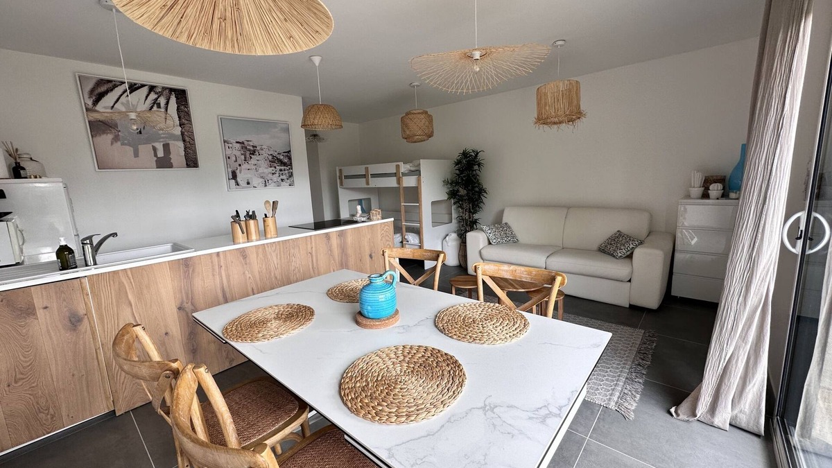 Les Attaques Apartment | Ground floor apartment for 4 people with garden