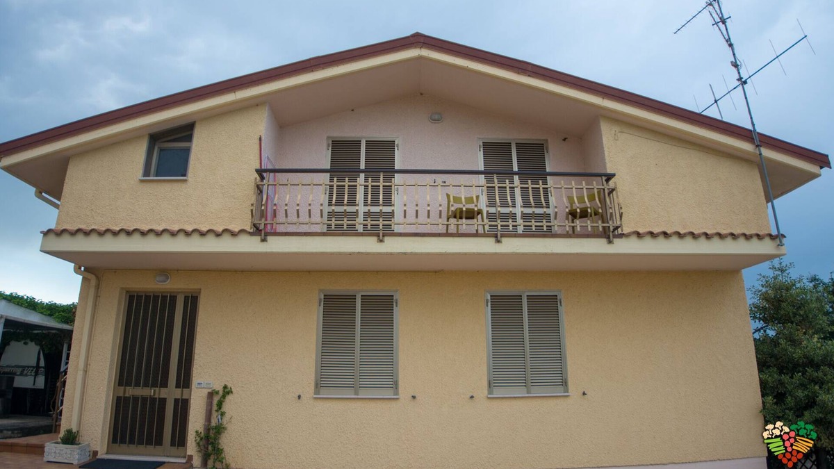 Corropoli House | Ground Floor Apartment with Outdoor Pool