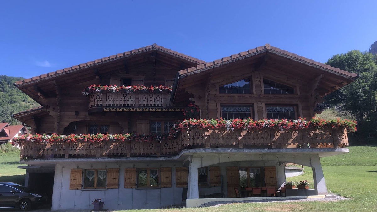 Bernex Apartment | Ground floor apartment for rent in Bernex for 5 people