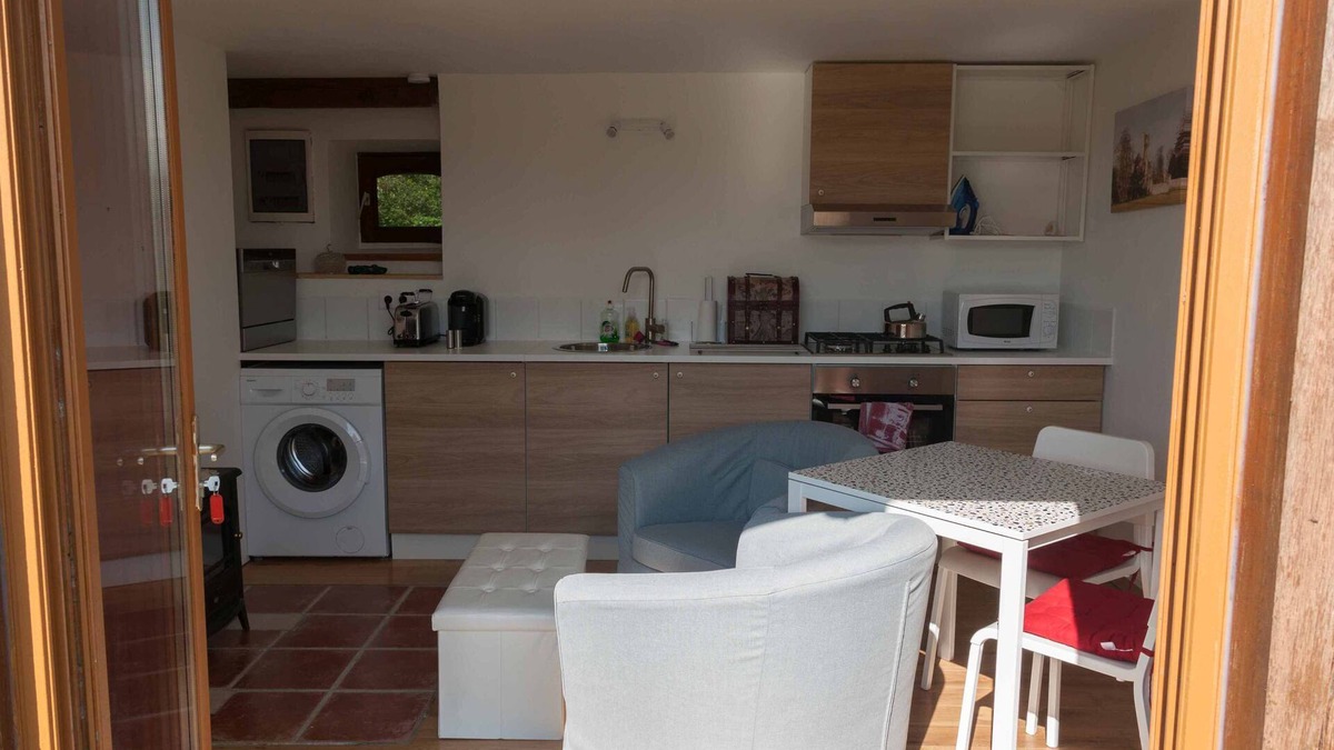 Mantilly Apartment | Ground floor apartment with heated pool & private jacuzzi, 3 star rated
