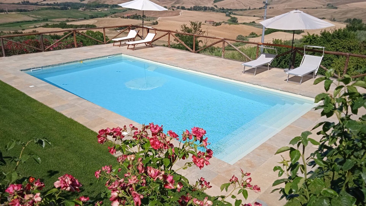 Chianni House | Ground floor apartment with loggia and garden, panoramic view