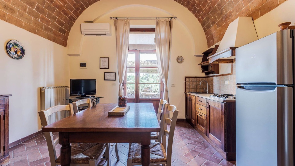 Terricciola Apartment | Ground floor apartment with one double bedroom