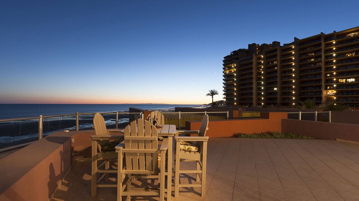 Puerto Penasco Condo | Ground Floor, Beach Front W/2500 Sq Ft Patio. Steps to Beach and no elevators!