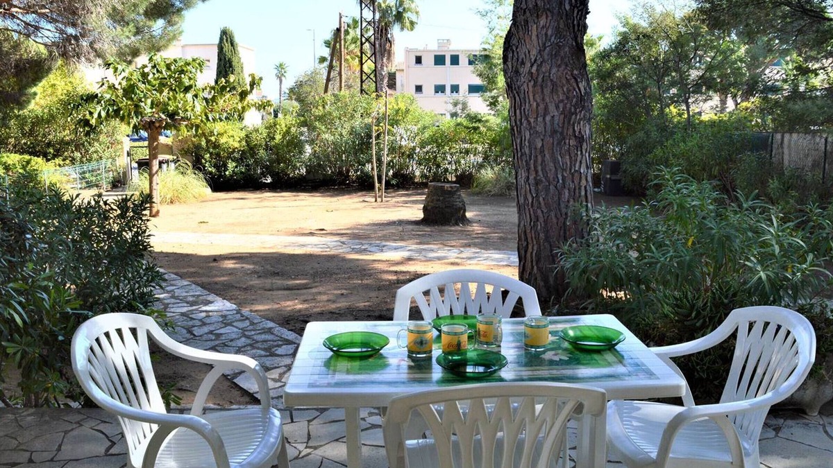 Cavaliere Apartment | Ground Floor Apartment for 4 Near Cavalaire Beach with Terrace and Parking