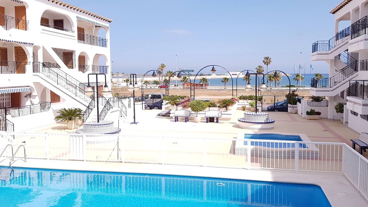 Torrevieja Apartment | Ground floor in urbanization + pool + A /C + 100m beach + WI-FI + International TV + sea views