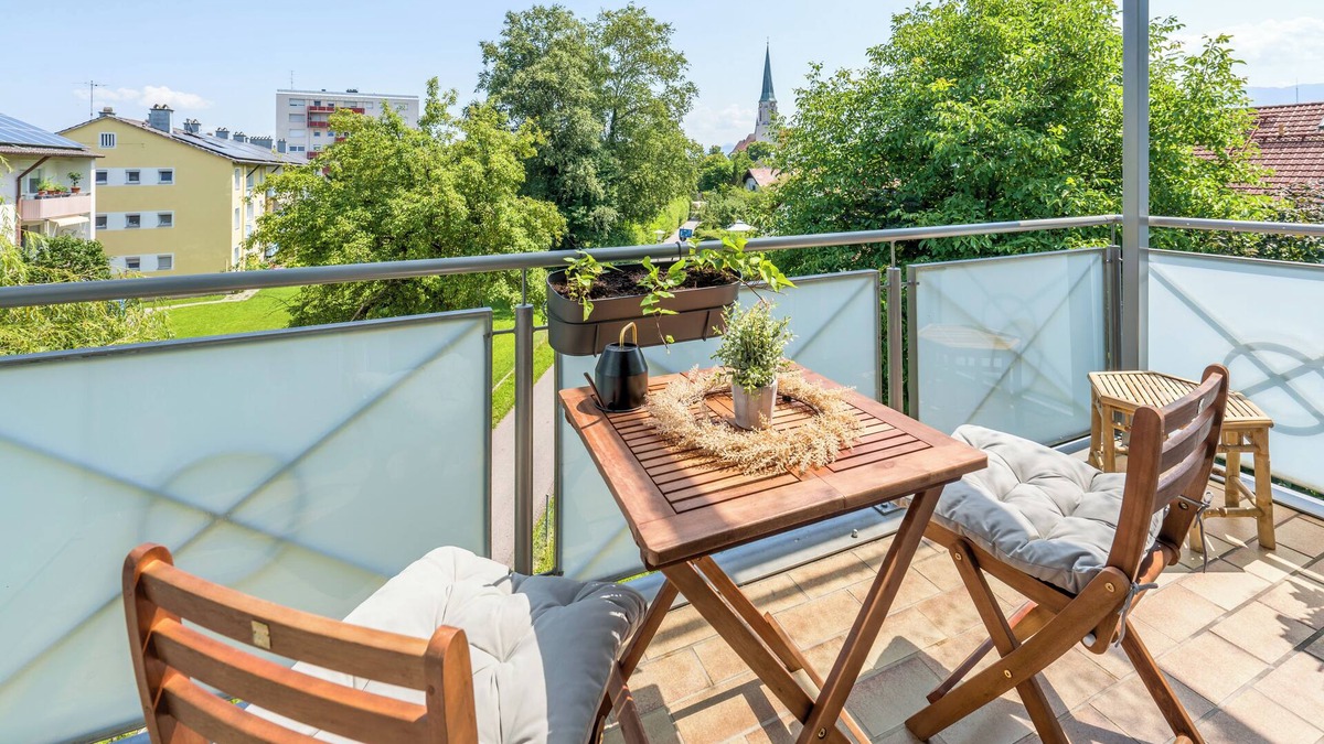 Freilassing Apartment | Ground floor M Bright 70m² 2-room apartment near Salzburg