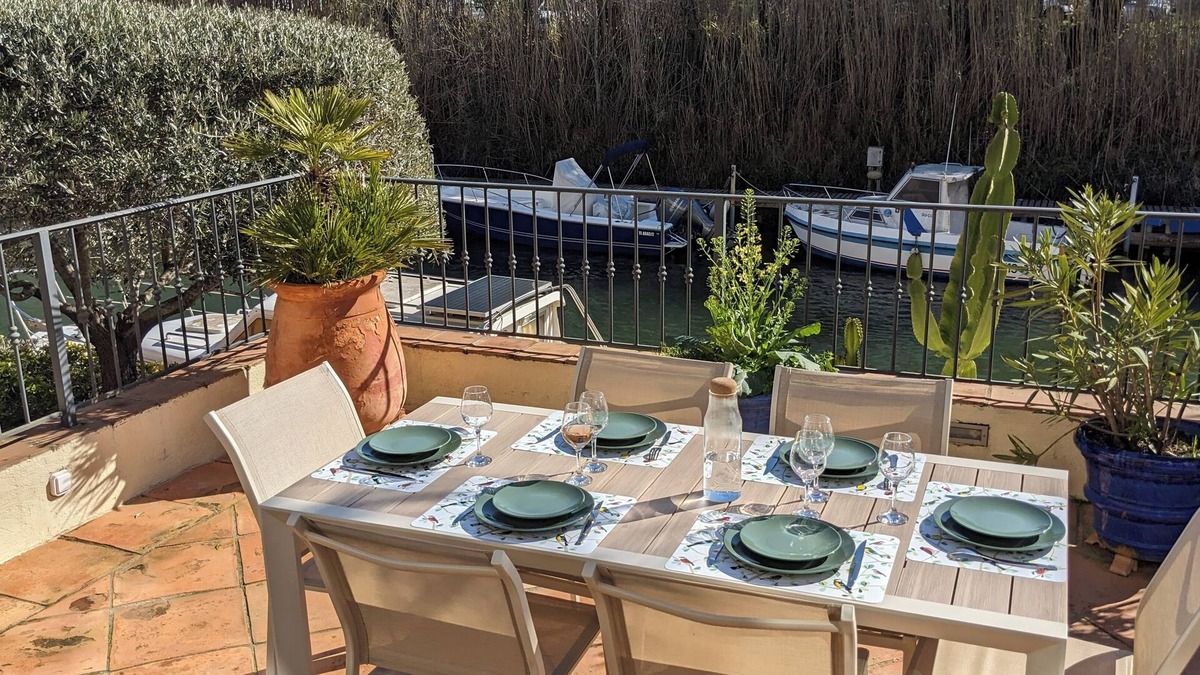 Port Cogolin Apartment | Ground floor near beaches, air conditioning, XL terrace with canal view and access, swimming pool, paddle, box