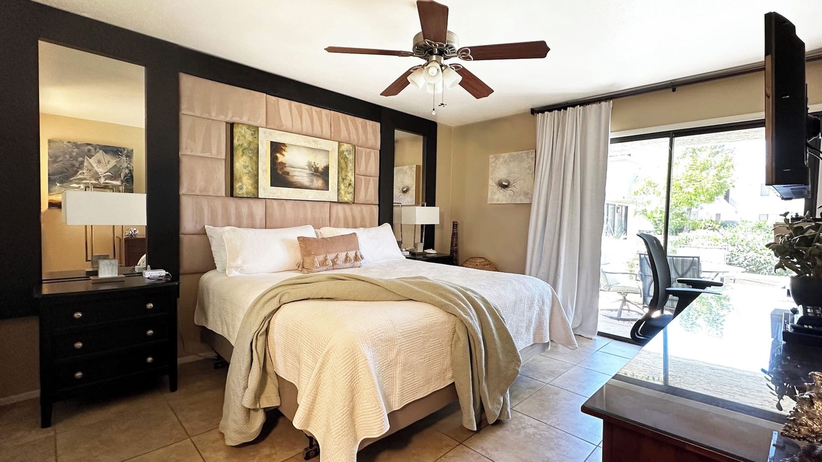 South Scottsdale Condo | Ground Floor : Private Garage : Big Patio : 2 Work Desksn: Heated Pool : Dogs