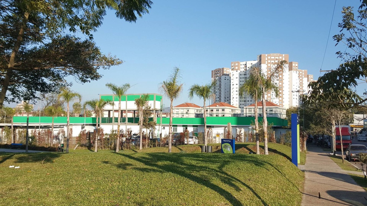 Porto Alegre Apartment | GROUND FLOOR Simple and comfortable with a great location
