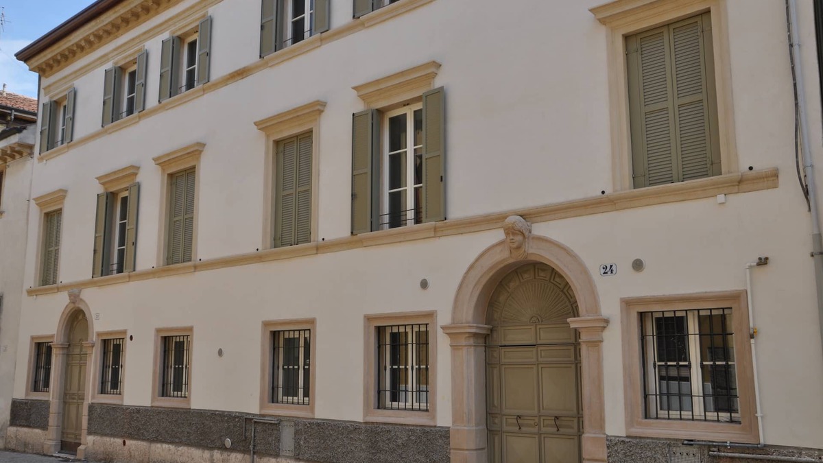 Citta Antica Apartment | Ground floor superior apartment set in a restored 18th-century building