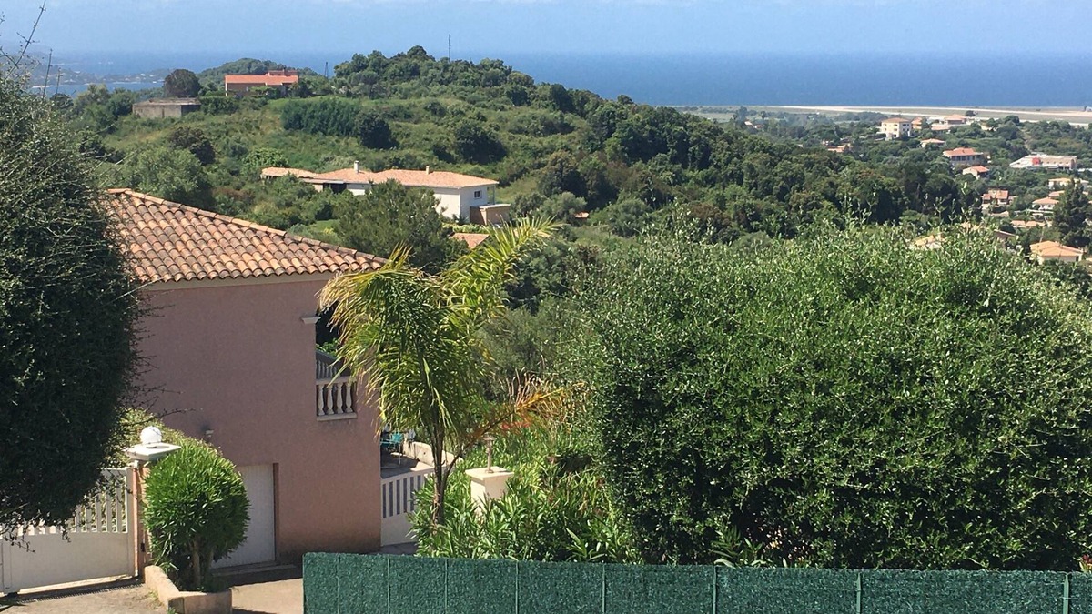 Bastelicaccia House | Ground floor villa BASTELICACCIA T2 or T3 (supplement)-Clim beautiful sea view