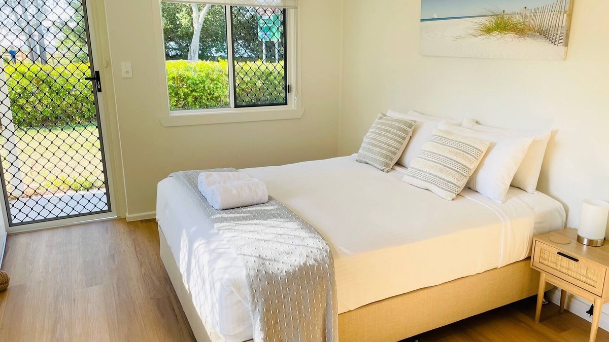 Urangan Apartment | Ground Floor with Water Views