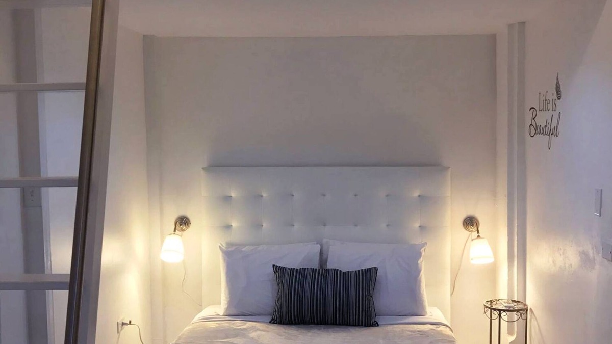 Ponce Centro Apartment | Ground Penthouse, Gladiolas II/Loft + Room/Queen Bed/Free WIFI/AC - 2104