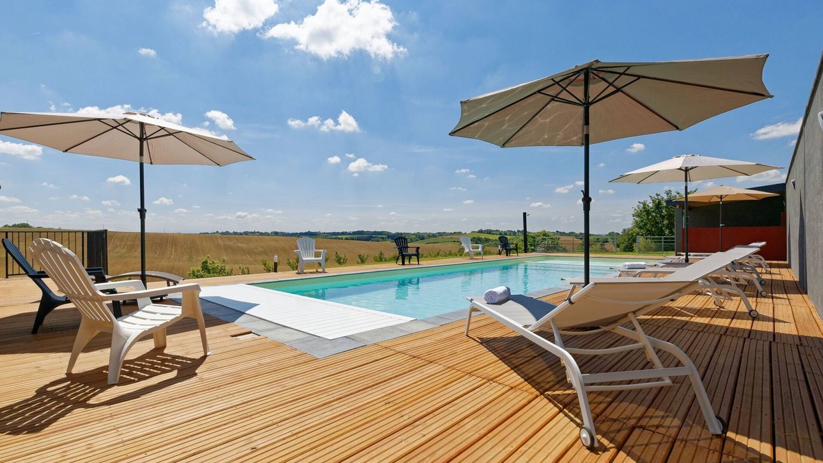 Savignac-Mona House | Group accommodation for 12 people, shower and Wc in each room