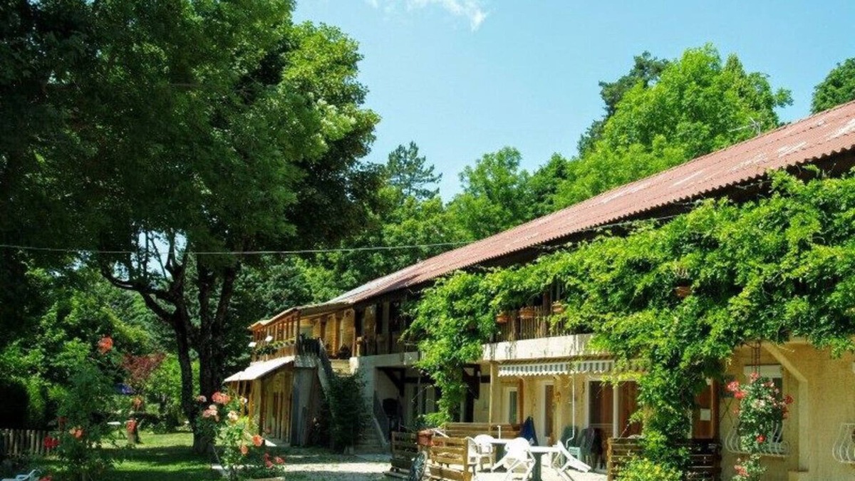 Thorenc Cottage | Group accommodation - party room