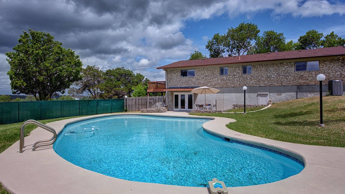 East Oak Hill House | Group-Friendly Ranch Home | Pool, Big Yard & Plenty of Space!