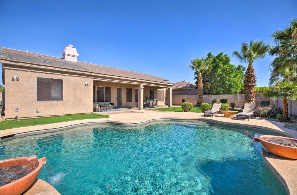 Palm Valley House | Group Getaway with Pool and Putting Green in Goodyear