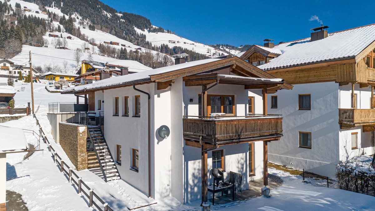 Westendorf House | Group house at walking distance from the cosy Westendorf