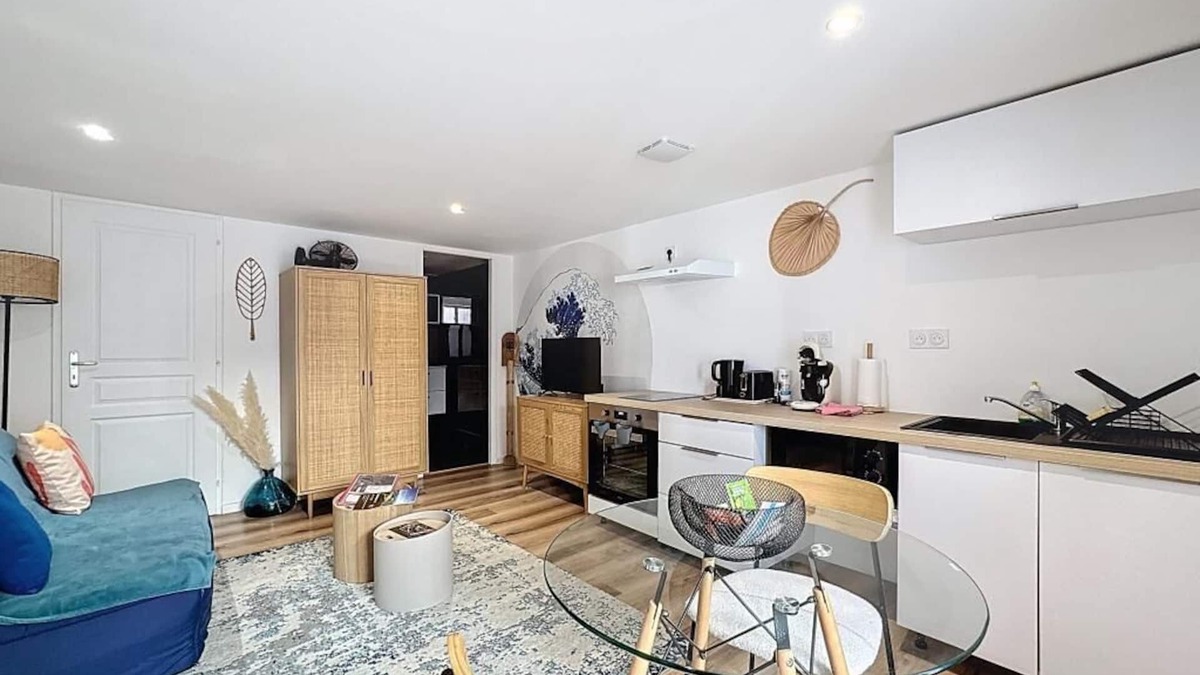 Aulnat Apartment | Group Stay - Immeuble 10 pers, Aulnat