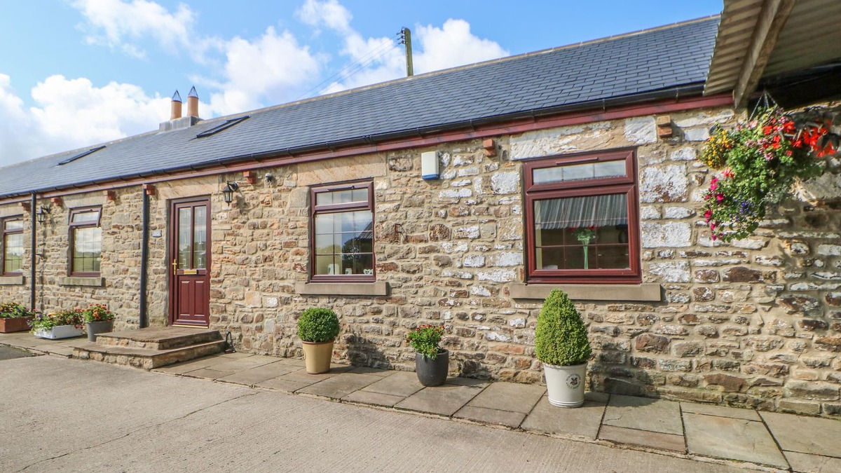 North Bitchburn Cottage | GROVE COTTAGE, family friendly, with open fire in Butterknowle