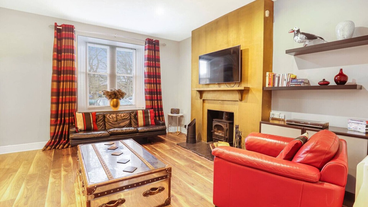 Bamburgh House | Grove Cottage - North East Escapes