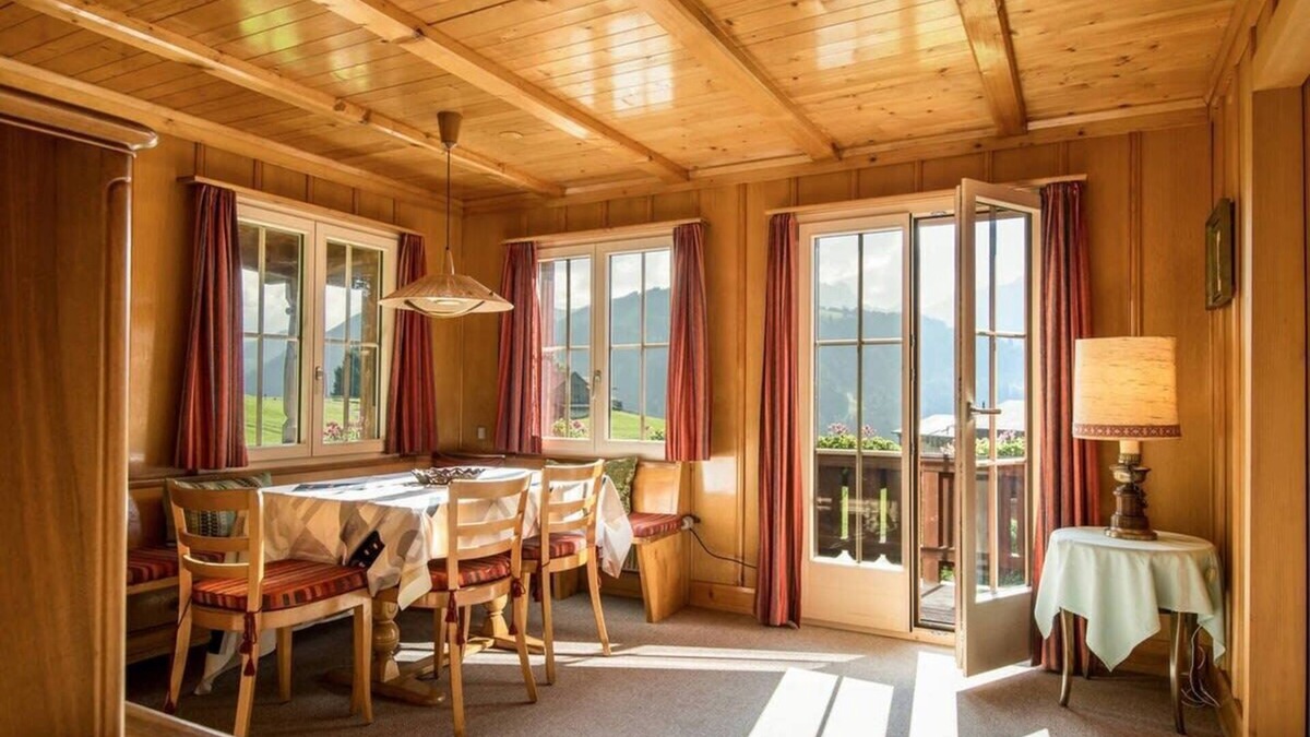 Saanen Ski Chalet | Gstaad Duplex Flat - Amazing Lake Chalet with pond