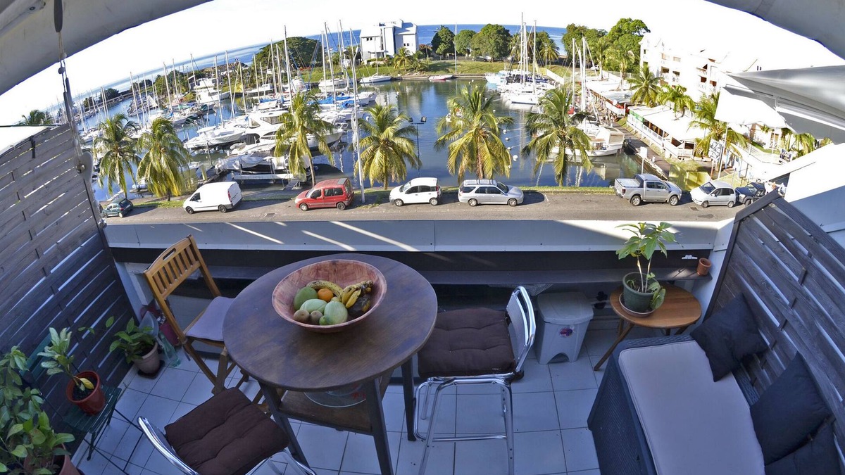 Riviere-Sens Apartment | Guadeloupe Basse Terre Gourbeyre marina de riviere sens Apartment T3