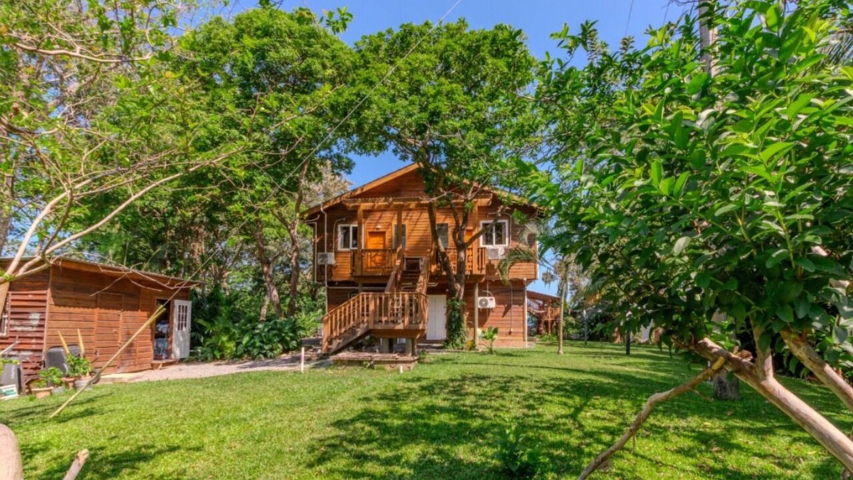Sandy Bay House | Guava Grove Resort & Villas