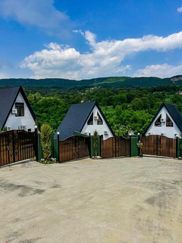 Qechresh Ski Chalet | Guba Hillside Chalet