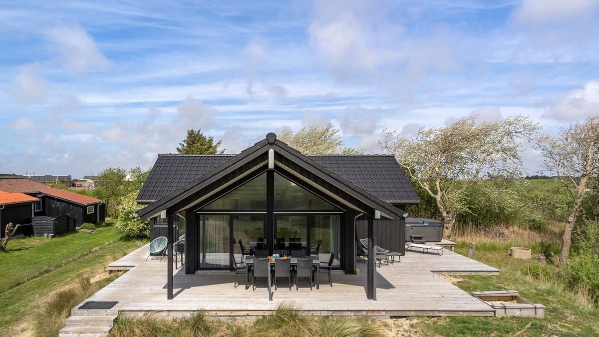 Lakolk House | "Gubbe" - 500m from the sea by Interhome