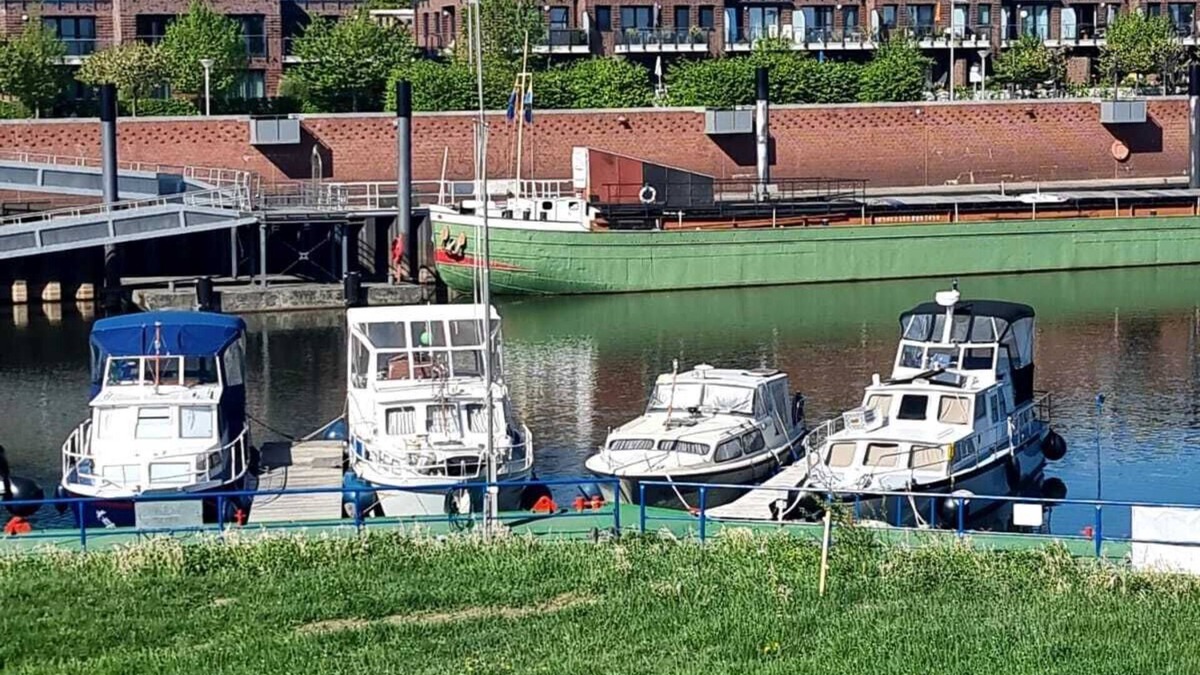 Boizenburg Apartment | Guest apartment. Boizenburg, not far from the Elbe, the harbor, Elbe cycle path, fishing, quiet location