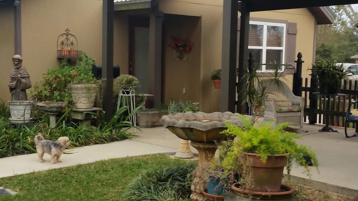 Fairhope House | Guest House,1 Br, 1ba, smoke/vape-free, pet/animal-free, adults only, 1 couple