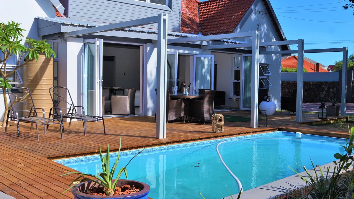 Rondebosch House | Guest House & Beauty spa
