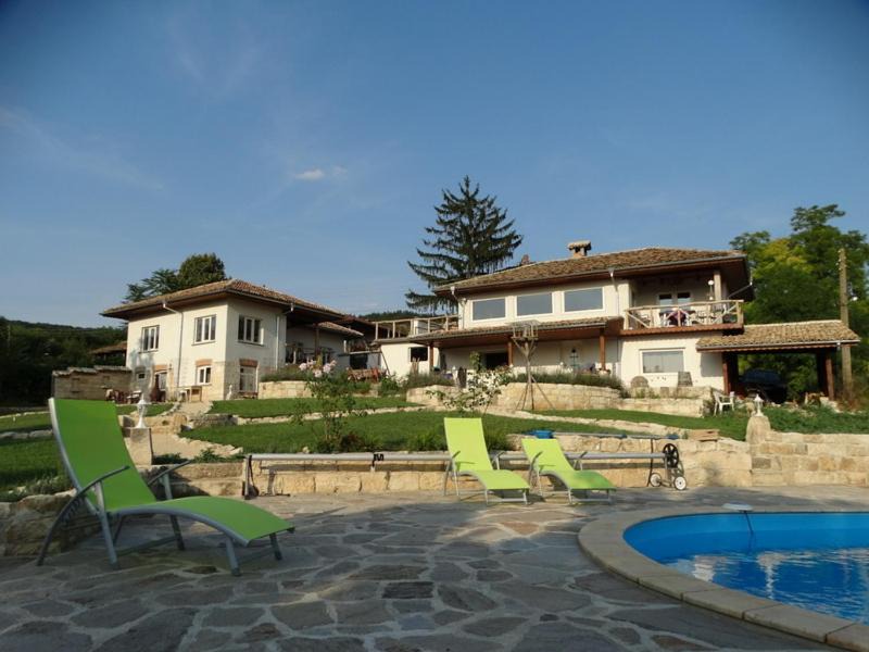 Kostandenets House | Guest House Biekorf