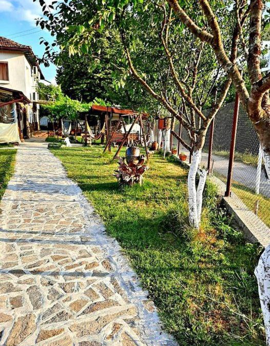 Antonovo Apartment | Guest House By The River