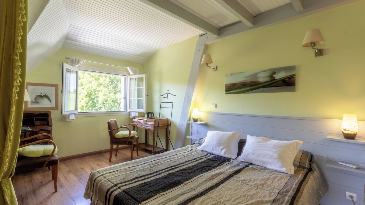 Habas House | Guest House 'Chalosse' with Shared Pool, Wi-Fi and Air Conditioning
