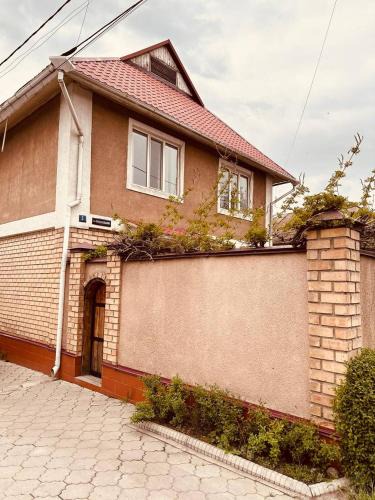 Sverdlov District House | Guest House Crocus