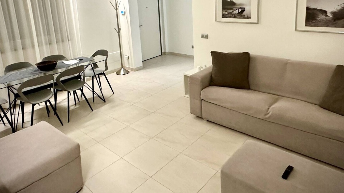 Piacenza Apartment | Guest House elegant and modern apartment max 7 people for work or vacation