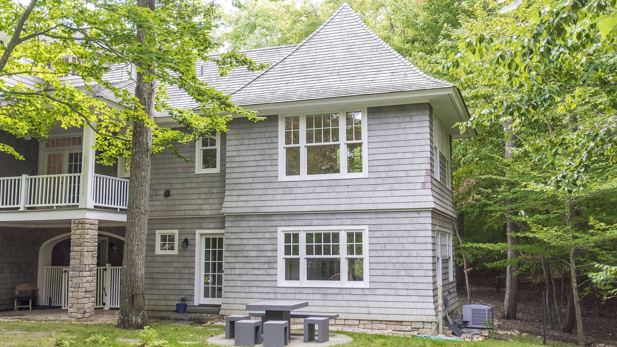 Amagansett North House | Guest House Estate 60 Ft Pool