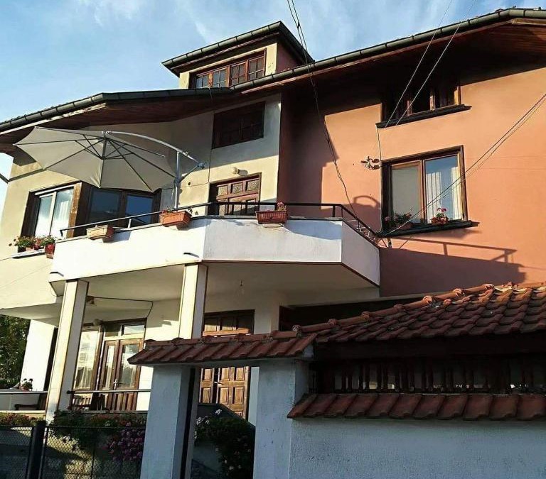 Kalofer House | Guest House Ganovi