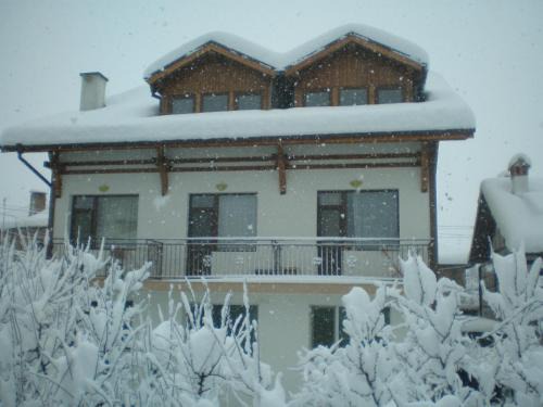 Dobrinishte House | Guest House Garbevi