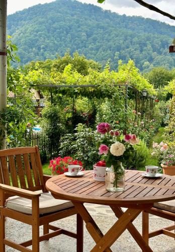 Lagodekhi House | Guest House Gardenia & Wine Cellar