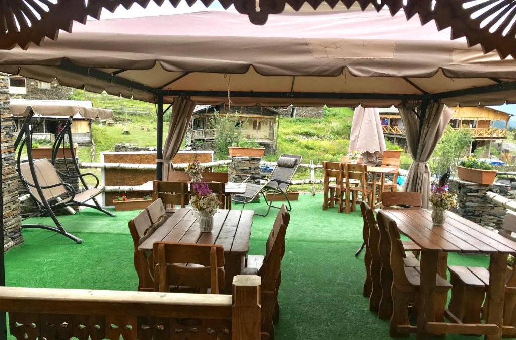 Omalo House | Guest House Gordila