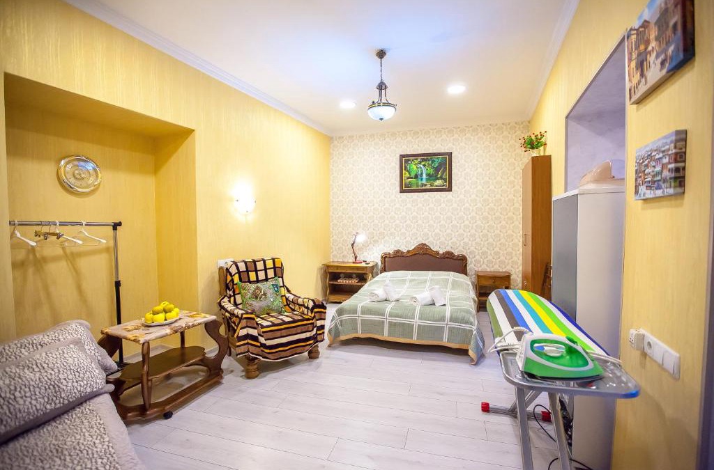 Avlabari House | Guest House Happy Holidays