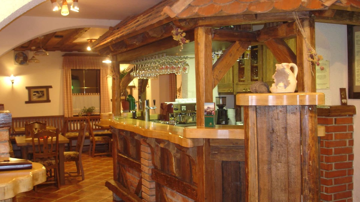 Prevalje Hotel | Guest house Hober