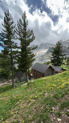 Albania Ski Chalet | Guest House Kolata view
