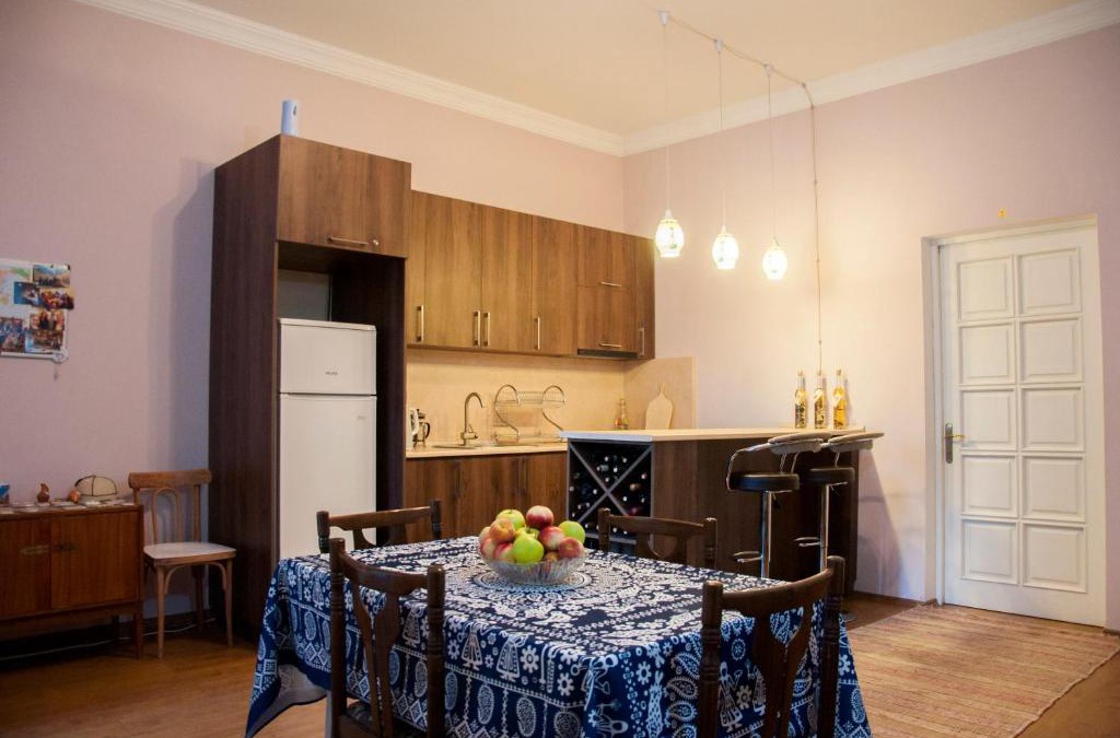 Sololaki House | Guest House Lile